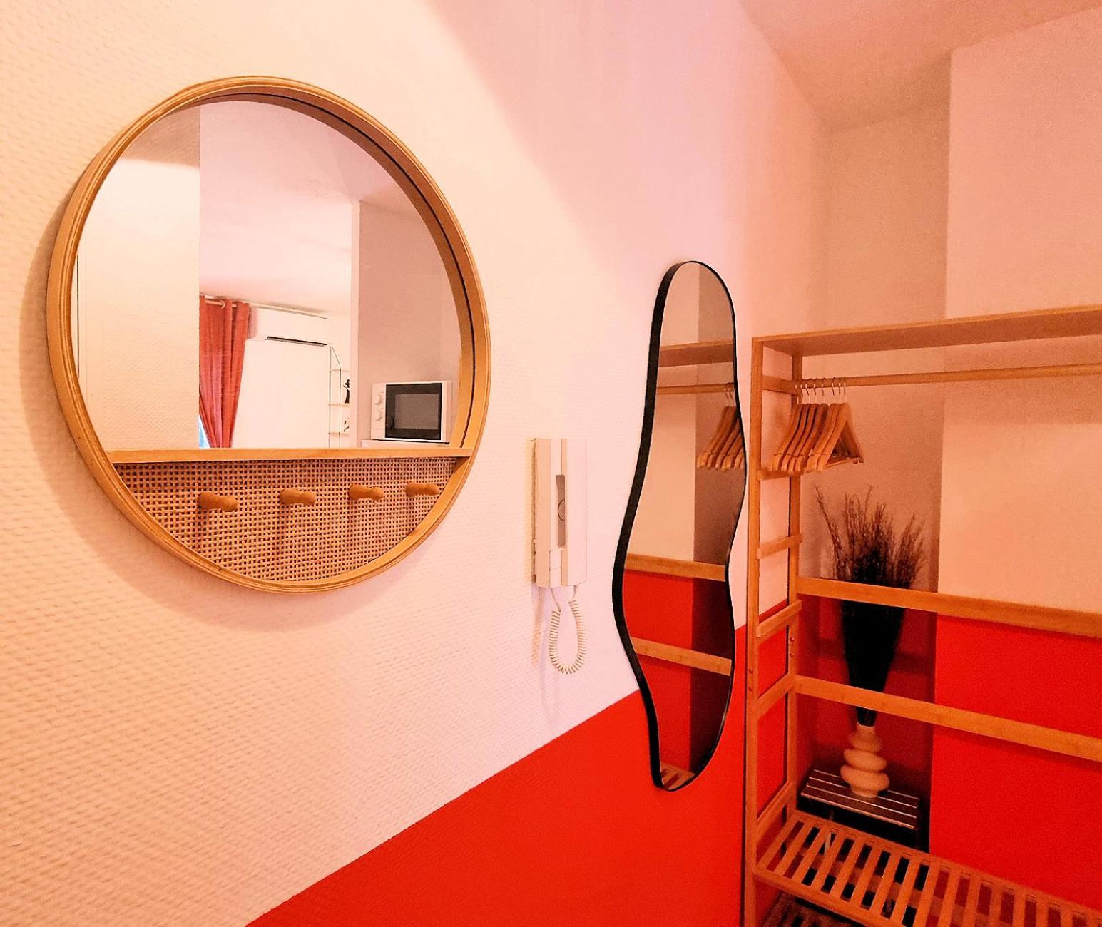 Cosy, Wi-Fi, Jardin & Parking, Jasmins Studio En Cote-D'Azur Vallauris Zewnętrze zdjęcie